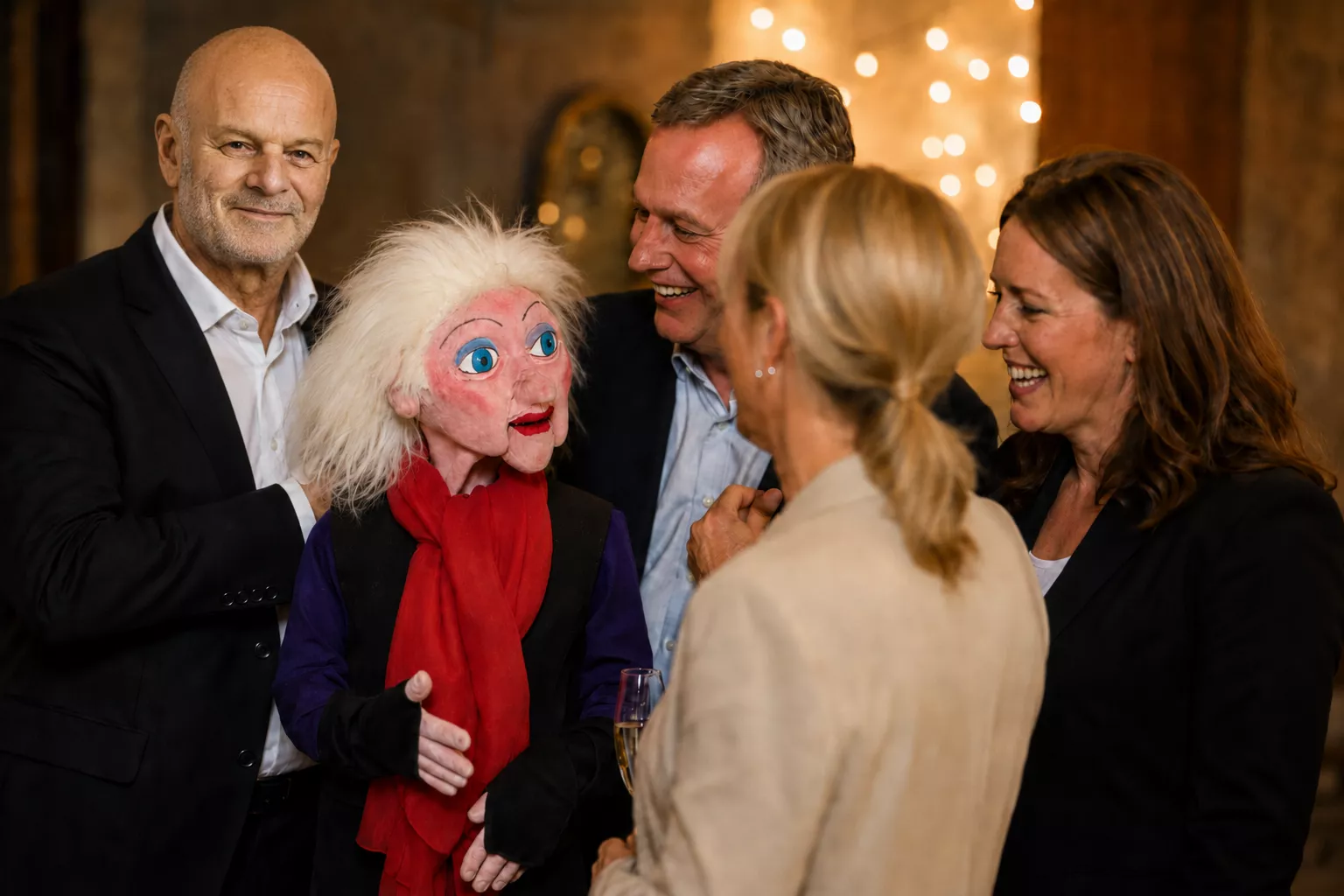 Comedy-Else als Walkact beim Firmenevent