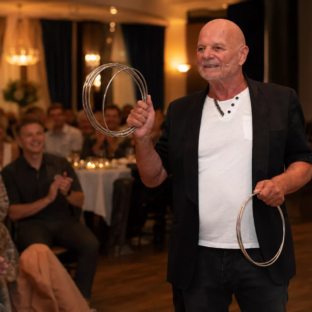 Bühnen-Zaubershow zum Geburtstag